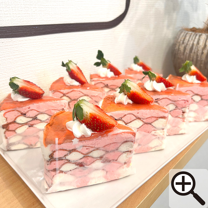 いちごのあみあみミルクレープ